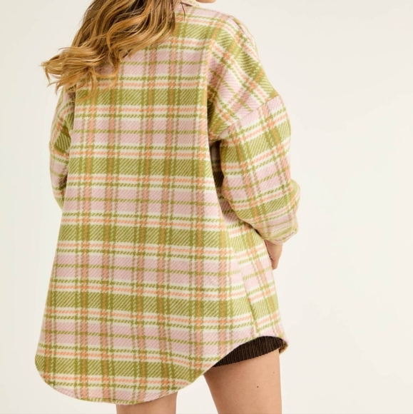 Oversized Shacket Flannel - Picture 6 of 6